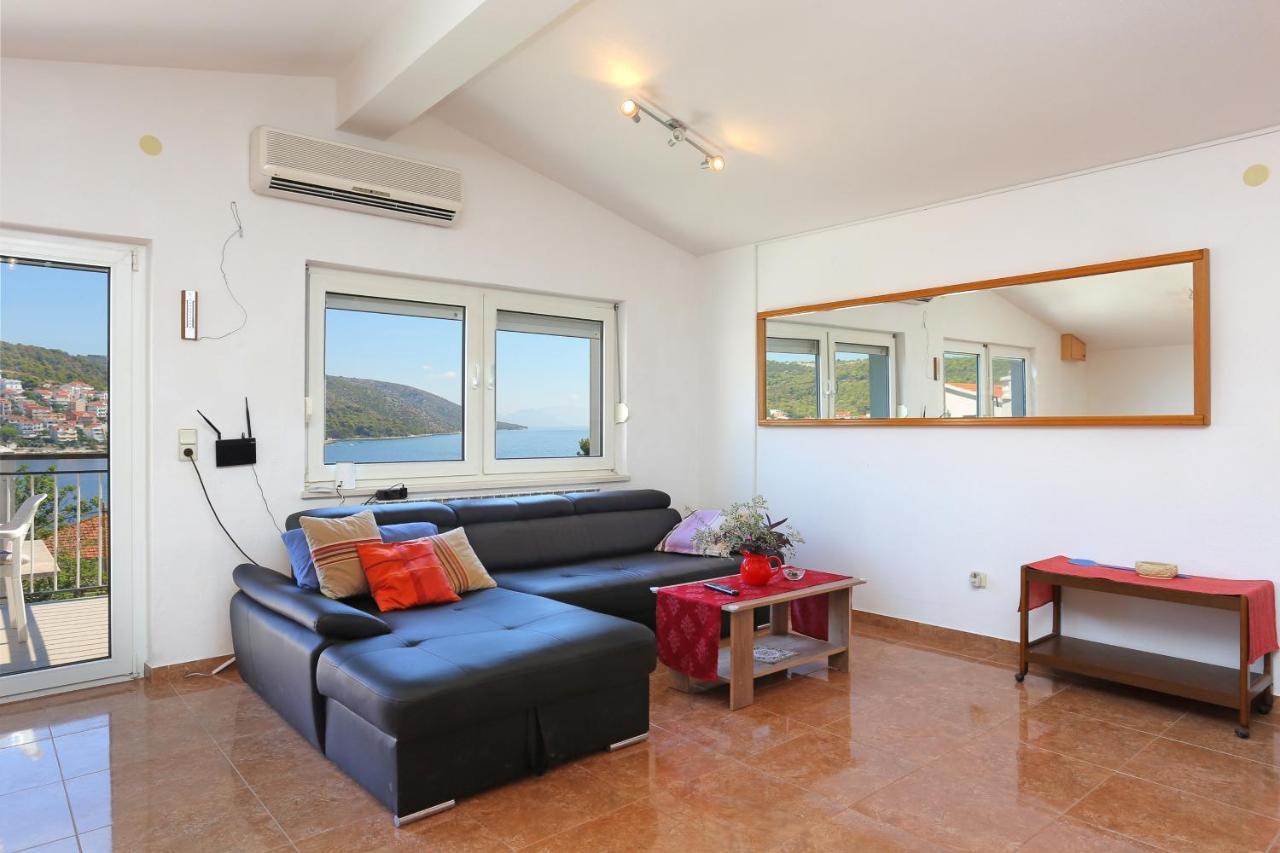 Apartments By The Sea Businci, Ciovo - 9450 Trogir Kültér fotó
