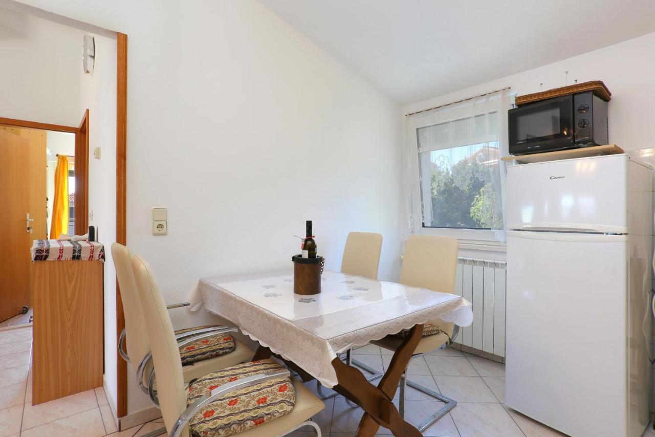 Apartments By The Sea Businci, Ciovo - 9450 Trogir Kültér fotó