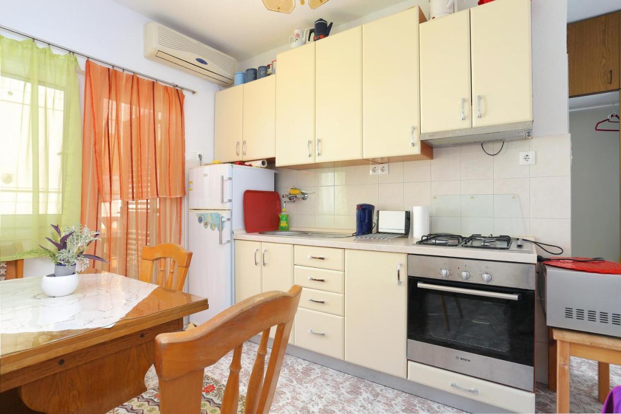 Apartments By The Sea Businci, Ciovo - 9450 Trogir Kültér fotó